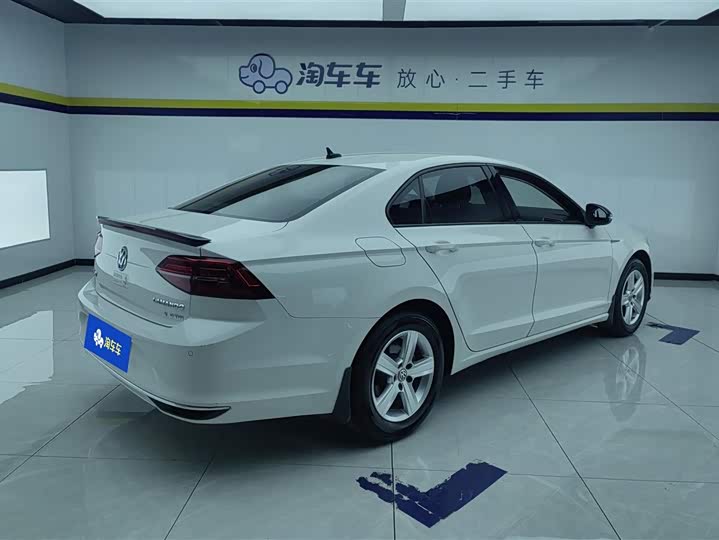 Фото 3 - Volkswagen Lamando L