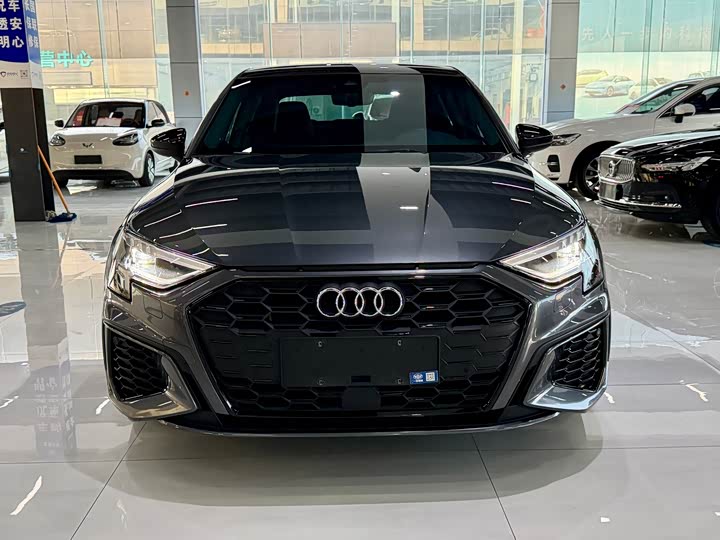 Фото 2 - Audi A3