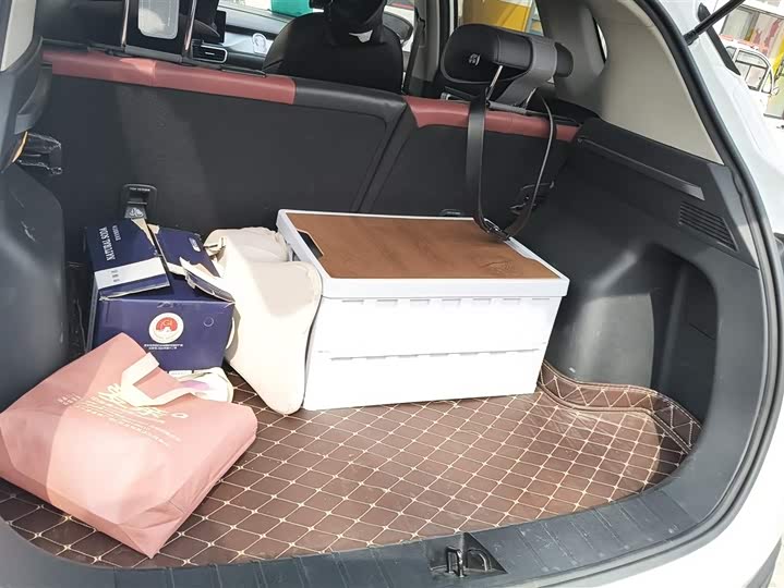 Фото 4 - Geely Coolray