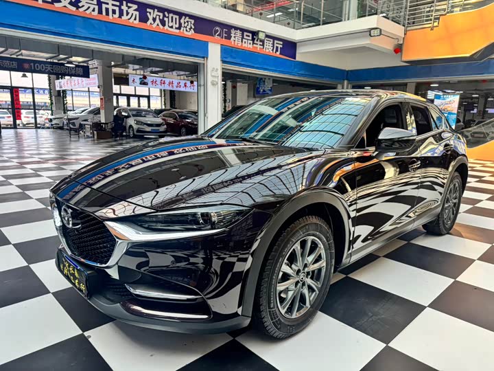 Фото 3 - Mazda CX-4