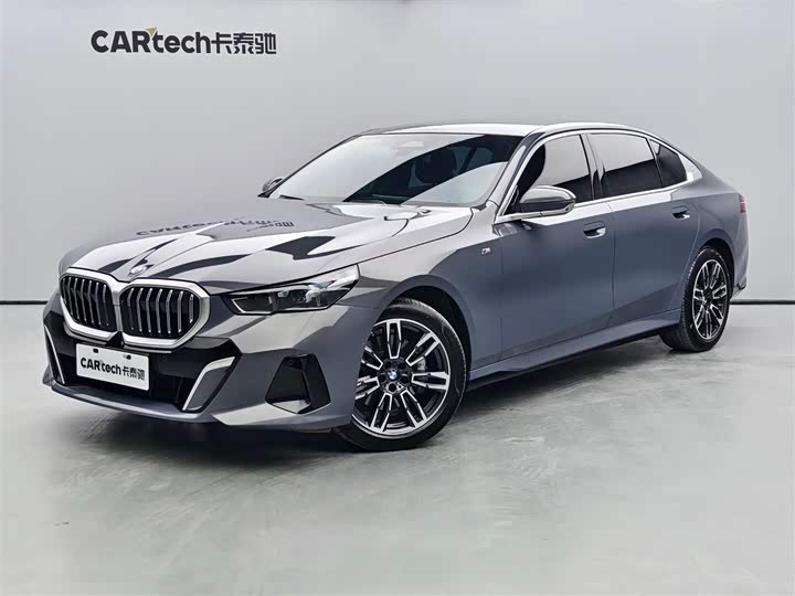 Фото 1 - BMW 5 Series