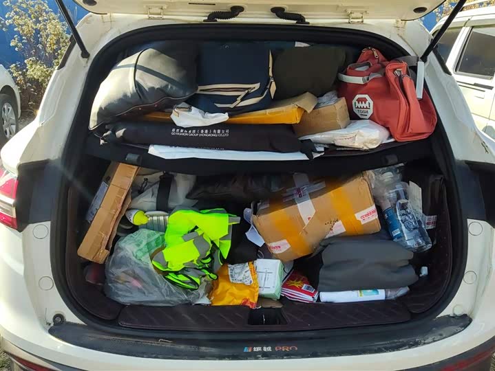 Фото 4 - Geely Coolray