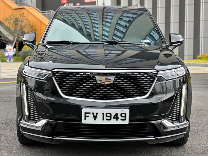 Photo 1 - Cadillac XT6