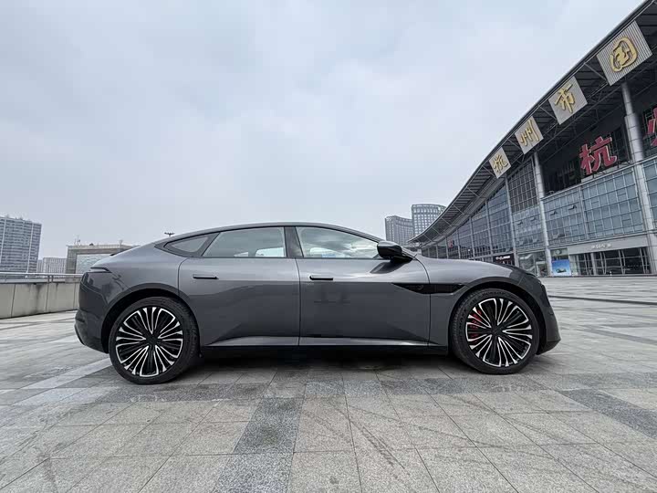 Фото 4 - Avatr 12