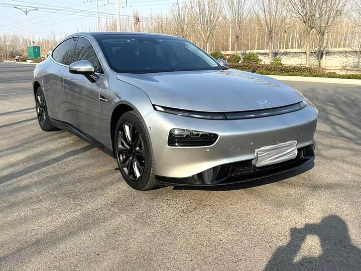 Фото 2 - XPeng P7