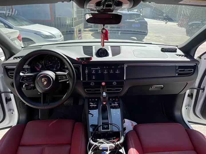Фото 3 - Porsche Macan
