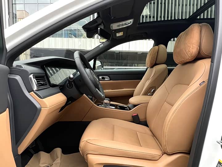 Фото 7 - LiXiang One