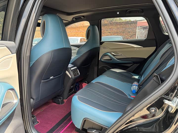 Фото 8 - BYD Song Pro