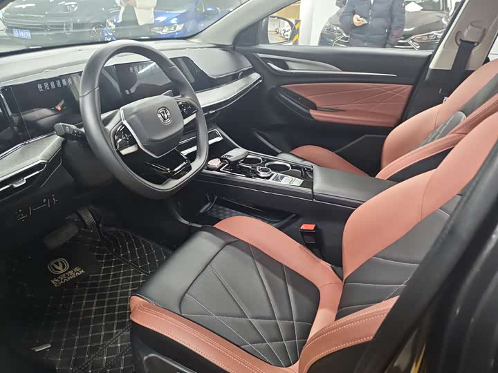 Фото 7 - Changan Eado Plus