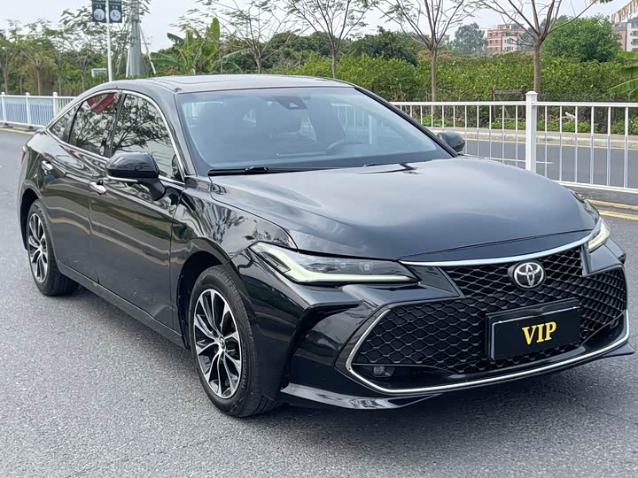 Фото 3 - Toyota Avalon