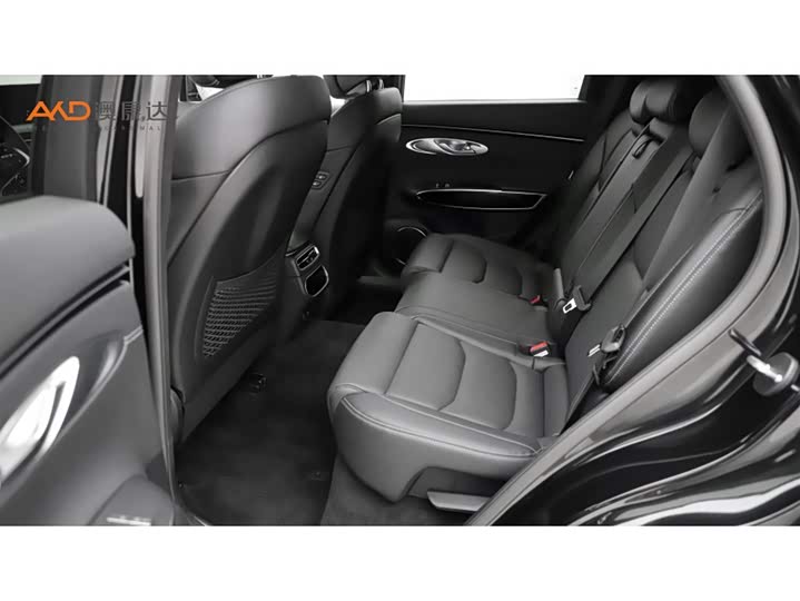 Фото 7 - Genesis GV70