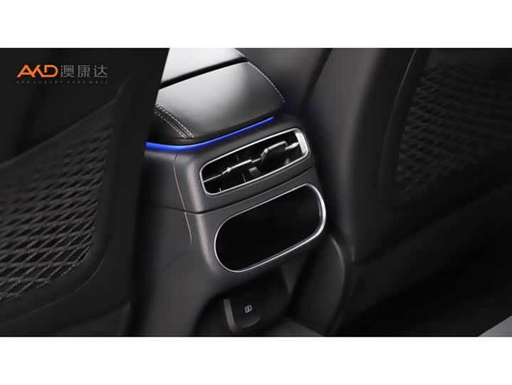 Фото 9 - Genesis GV70