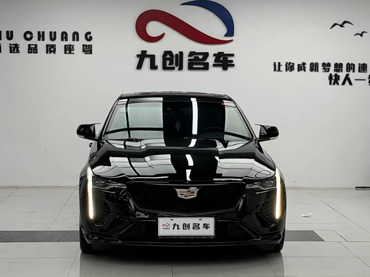 2023 Cadillac CT4