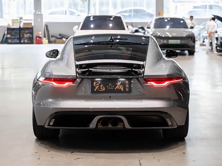 Jaguar F-Type 2024 2024款 P300 75周年典藏硬顶版