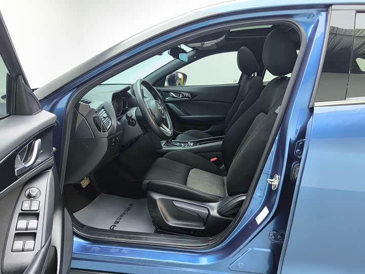 Mazda CX-4 2021 2021款 2.0L 自动两驱蓝天活力版