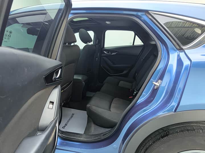 Mazda CX-4 2021 2021款 2.0L 自动两驱蓝天活力版