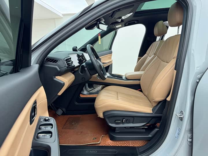 Фото 9 - Nio ES8