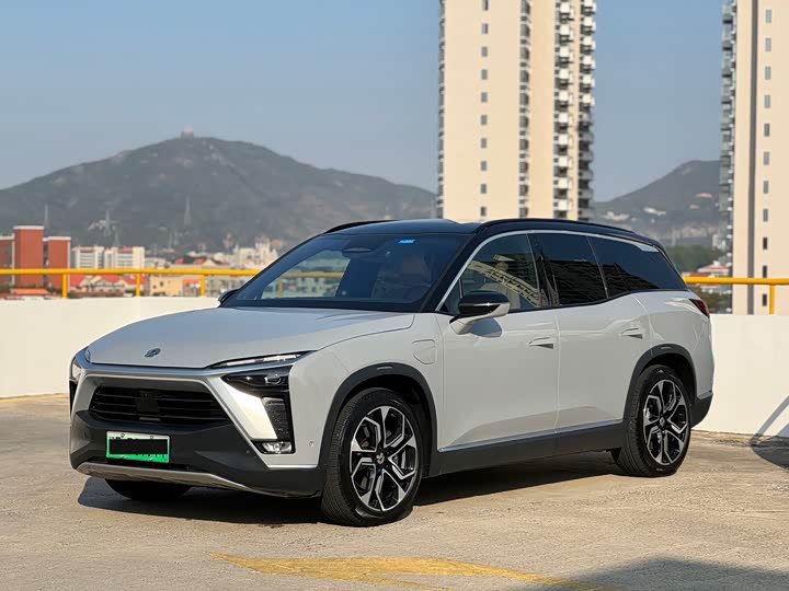 Фото 1 - Nio ES8