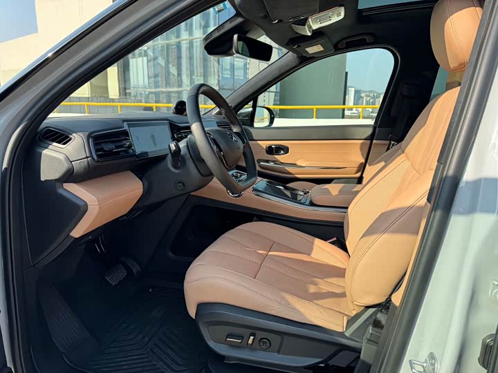 Фото 7 - Nio ES8