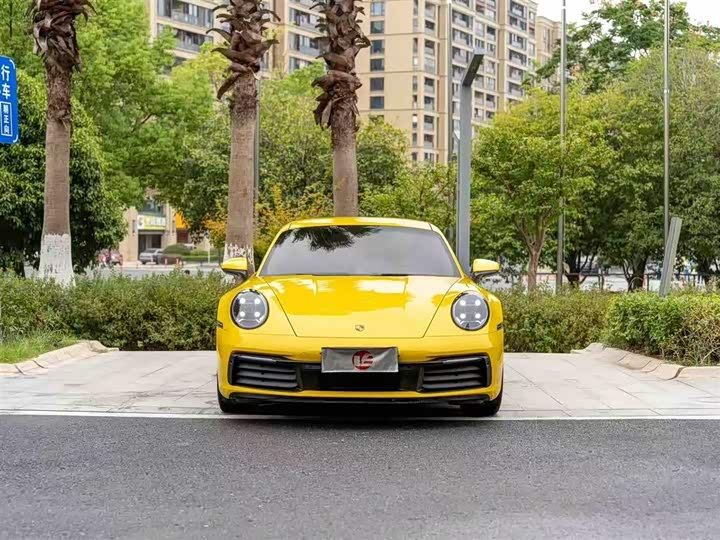 Photo 3 - Porsche 911