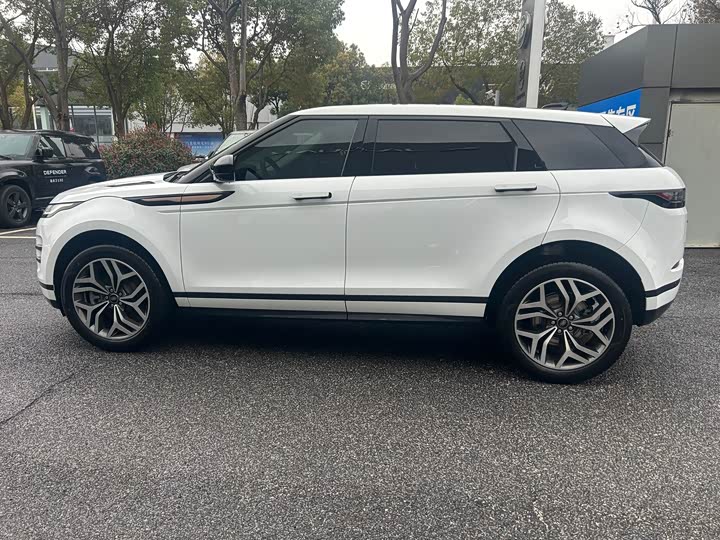 Land Rover Range Rover Evoque L 2026 2026款 揽胜极光 L SE