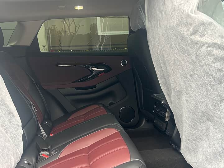 Land Rover Range Rover Evoque L 2026 2026款 揽胜极光 L SE
