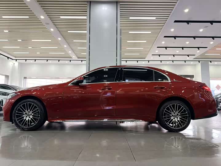 Photo 3 - Mercedes-Benz C-Class