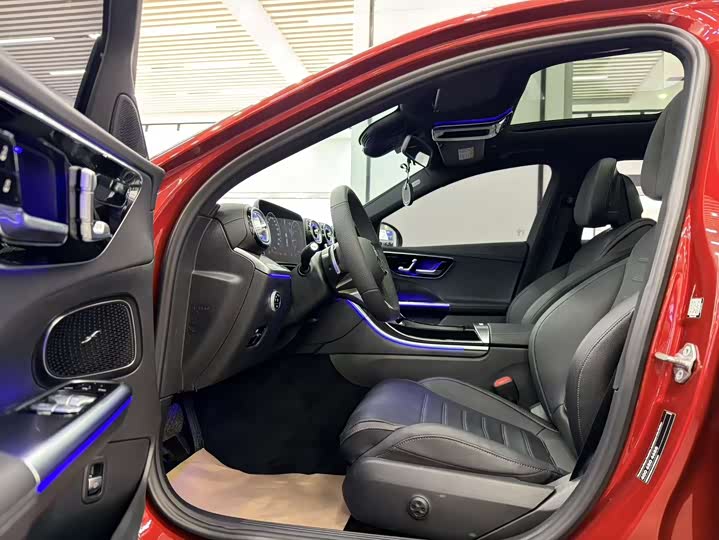 Photo 6 - Mercedes-Benz C-Class