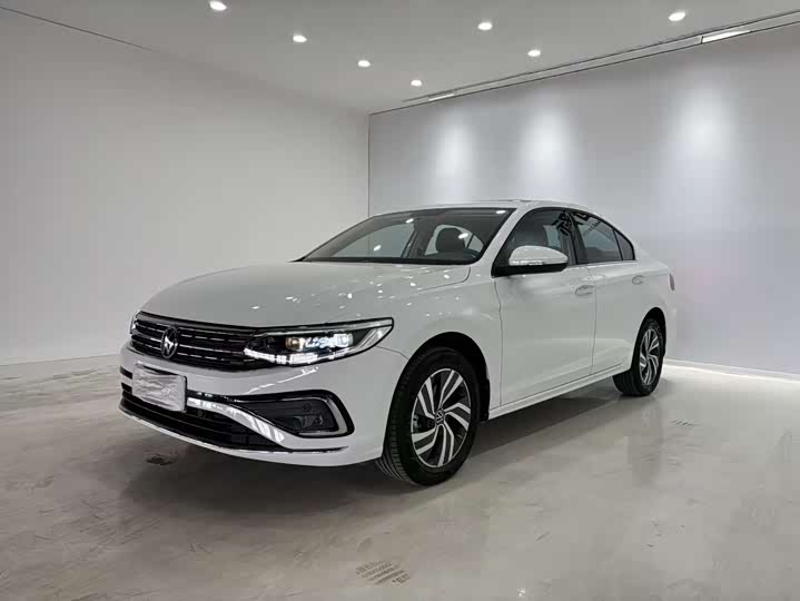 Фото 1 - Volkswagen Bora