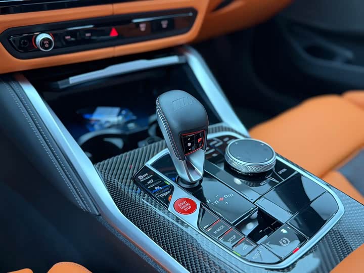 BMW M3 2024 2024款 M3四门轿车 M xDrive 雷霆版