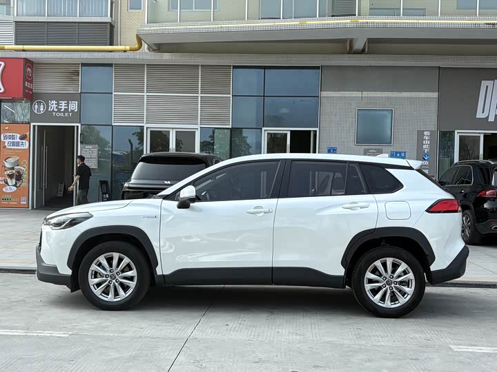 Фото 3 - Toyota Corolla Cross