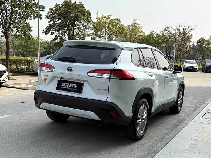 Фото 9 - Toyota Corolla Cross