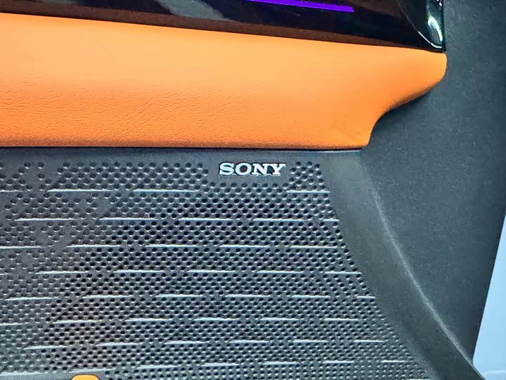 Фото 6 - Changan UNI-V