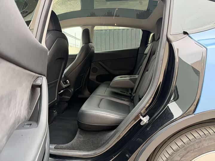 Фото 5 - Tesla Model Y