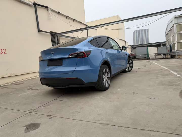 Фото 9 - Tesla Model Y