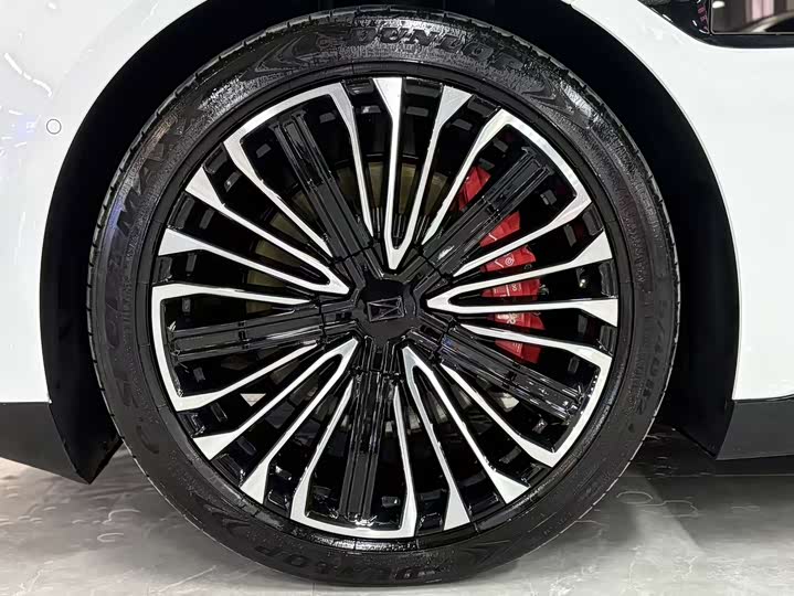 Фото 8 - Avatr 12