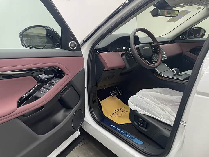 Land Rover Range Rover Evoque L 2026 2026款 揽胜极光 L SE