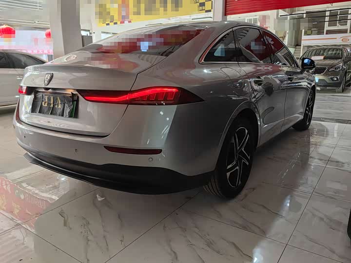 Roewe D7 2023 2023款 DMH 125km 旗舰版