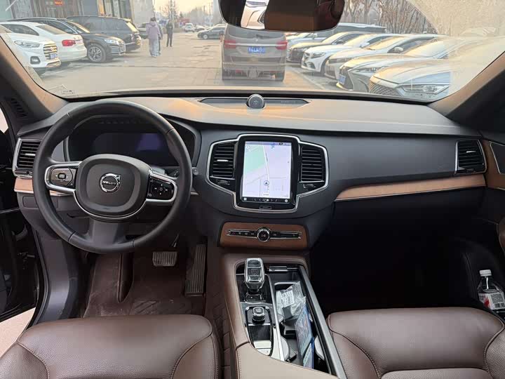 Volvo XC90 2024 2024款 B6 智逸豪华版 7座