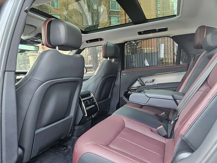 Zdjęcie 8 - Land Rover Range Rover Sport