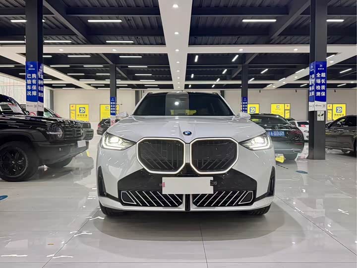 BMW X3 2025 2025款 xDrive30L 领先型 M运动曜夜套装