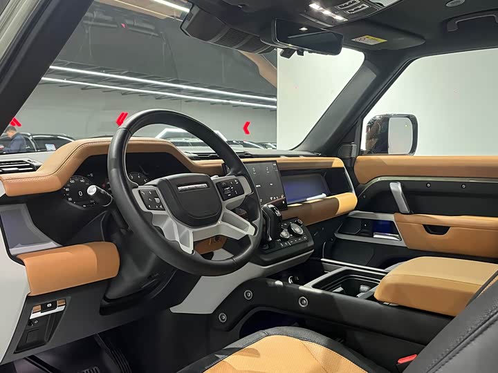 Фото 9 - Land Rover Defender