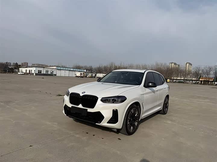 Фото 1 - BMW iX3