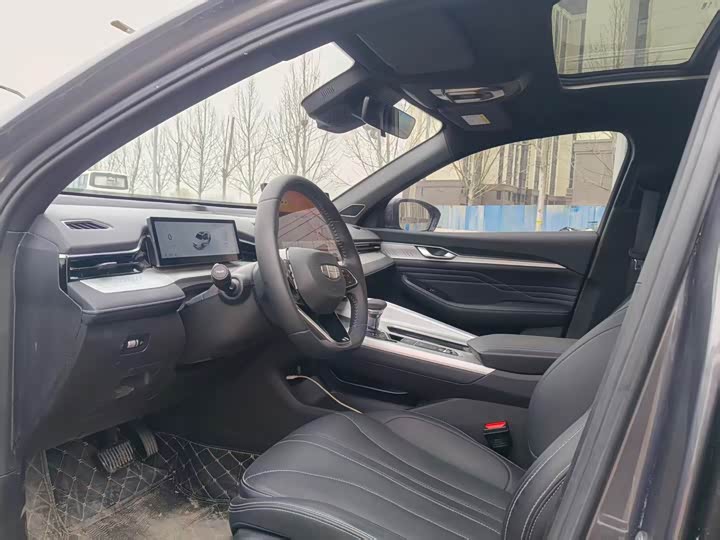 Zdjęcie 4 - Geely Preface