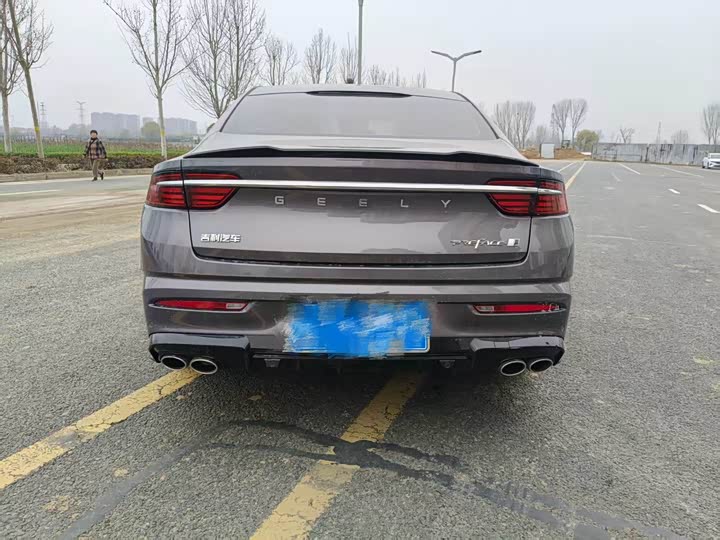 Zdjęcie 9 - Geely Preface