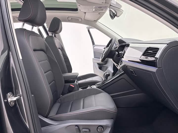 Volkswagen Tayron 2022 2022款 280TSI 两驱豪华智联版