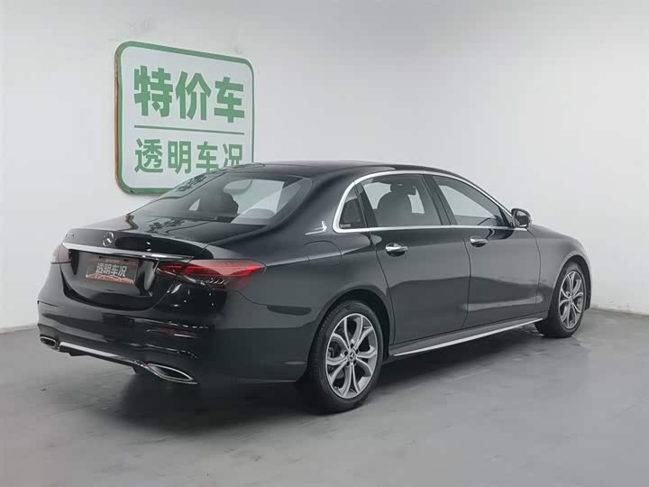 Zdjęcie 2 - Mercedes-Benz E-Class