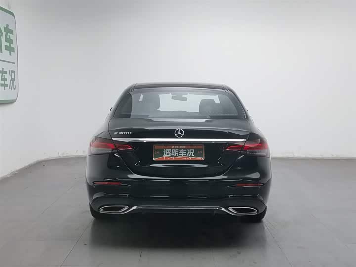 Zdjęcie 4 - Mercedes-Benz E-Class