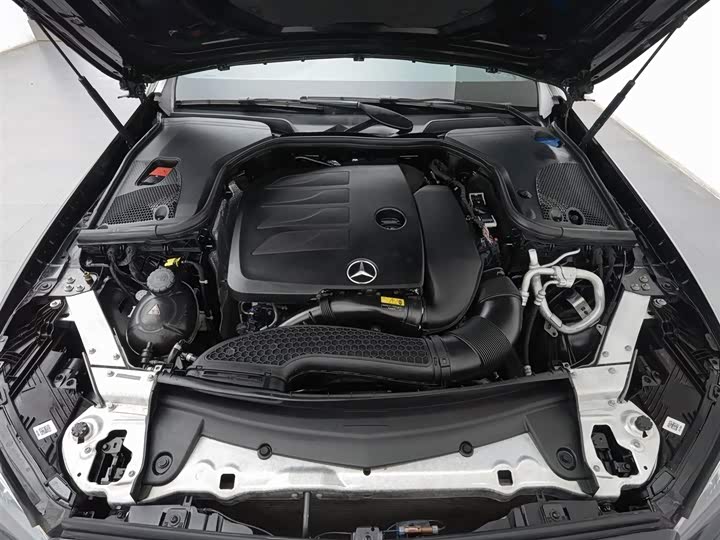Zdjęcie 6 - Mercedes-Benz E-Class