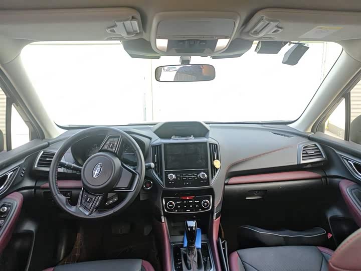 Фото 2 - Subaru Forester